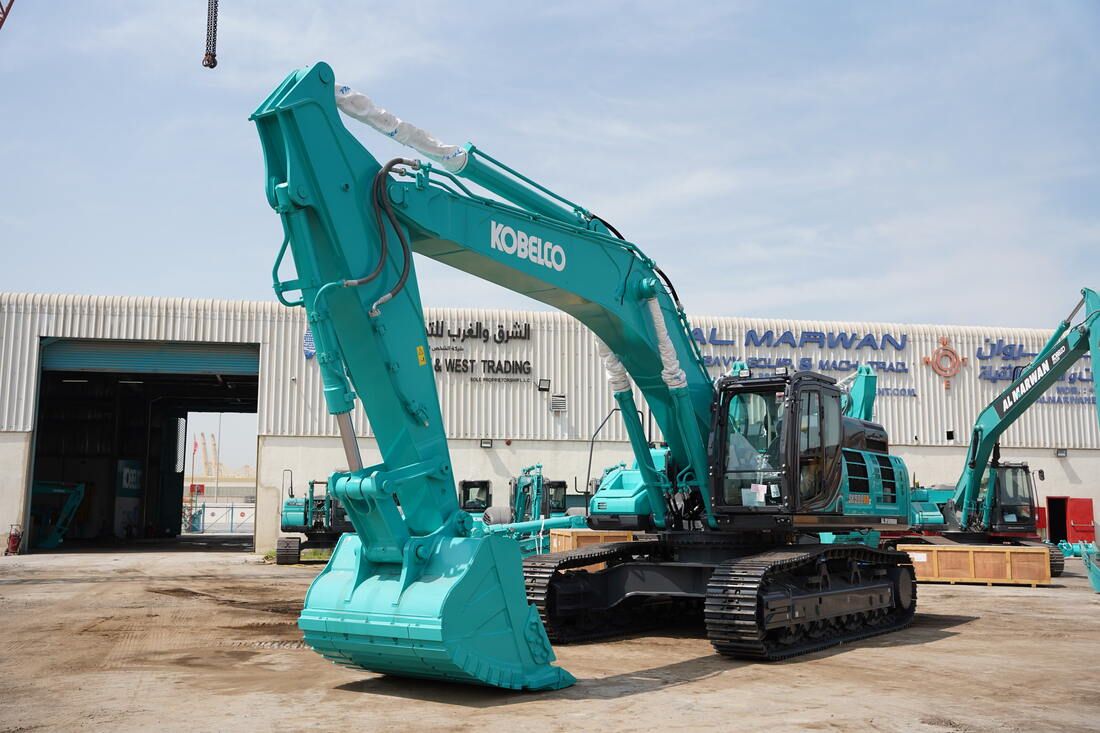 Rent Large 50 Ton Standard Excavators