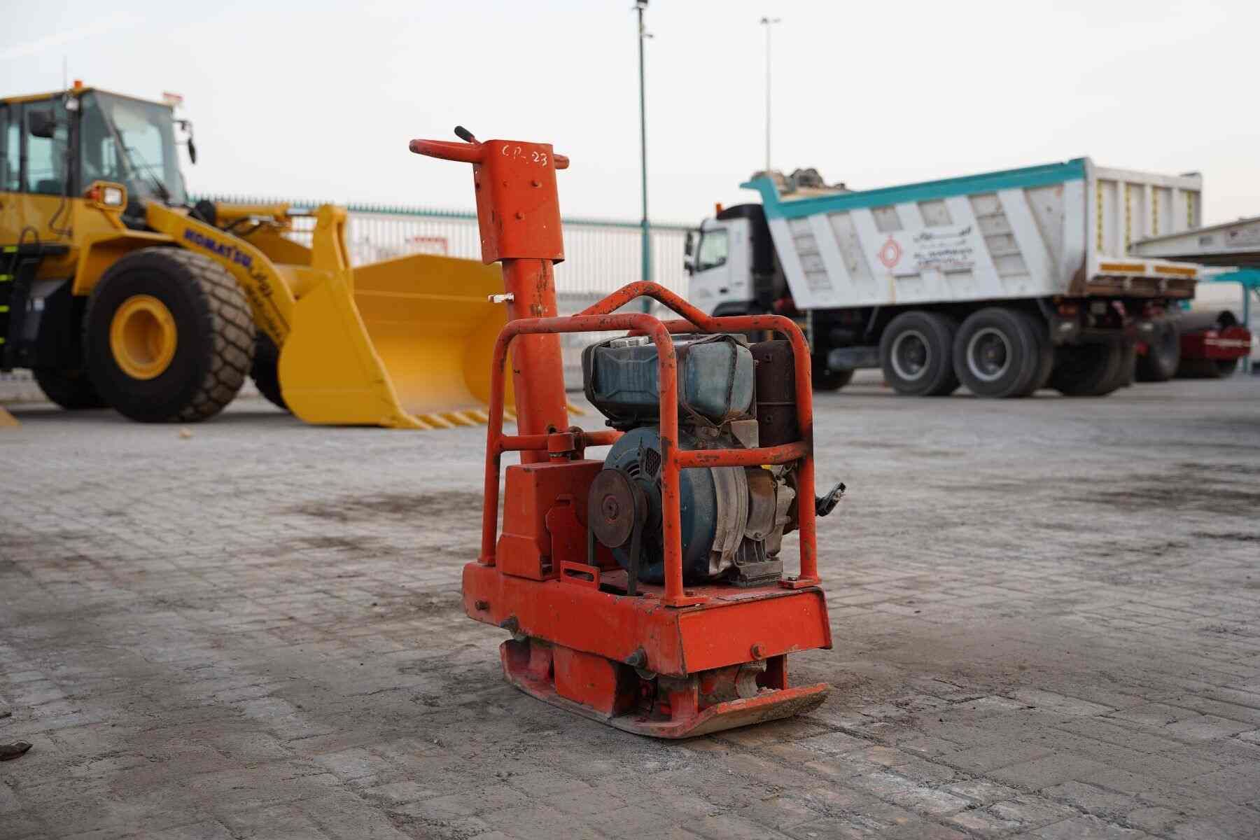 Used Dynapac LG140 Plate Compactor for Sale 2001 | Almarwan