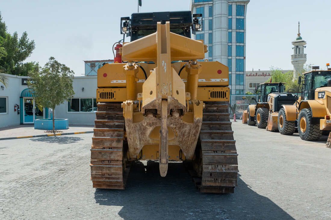 بلدوزر كاتربيلر مستعملة D8T للبيع 2021 | المروان