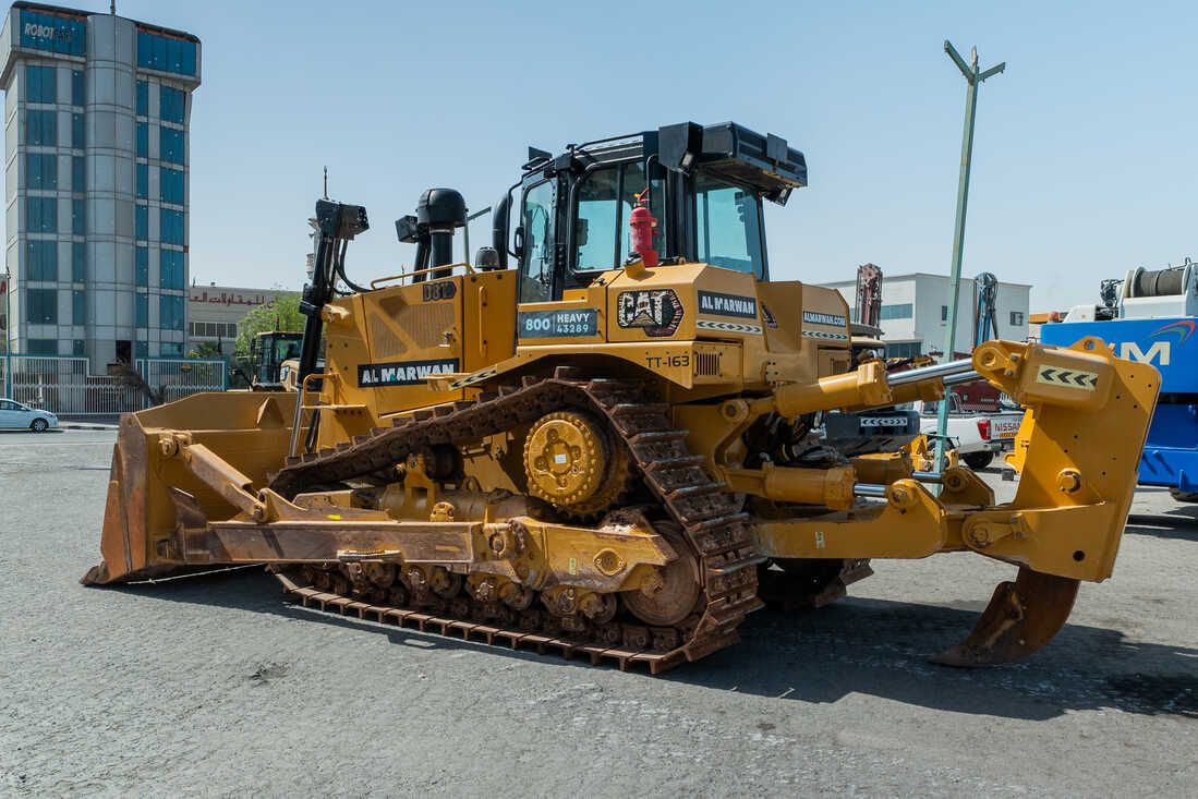 Used Caterpillar D8T Bulldozer for Sale 2022 | Al Marwan