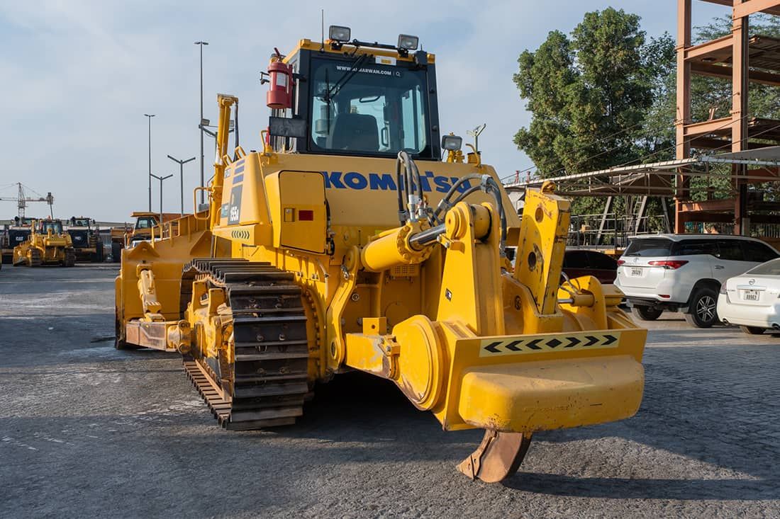 بلدوزر كوماتسو D155A-6 مستعمل موديل 2023 للبيع | المروان