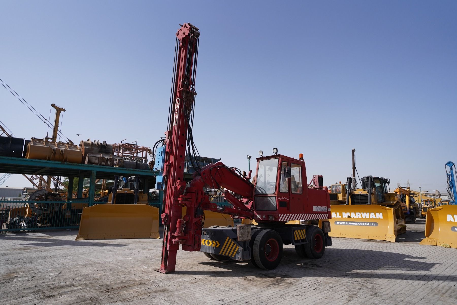 1980 Used Liebherr A911C Mobile Excavator with ABI Mobilram Sheet Piling Rig