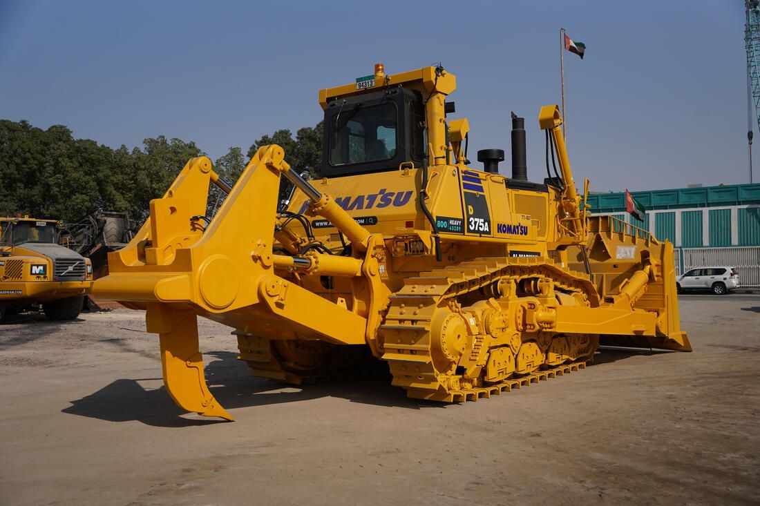 Rent Large 70-Ton Bulldozers | Al Marwan