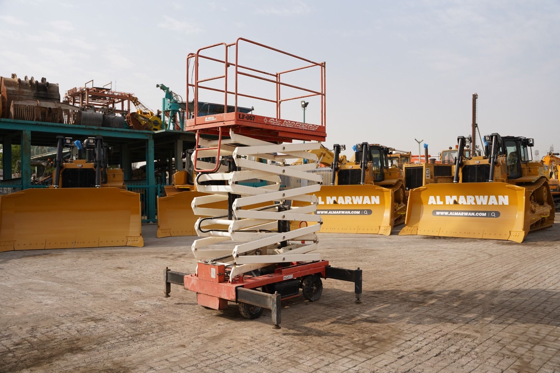 2017 Craft C9000 Electric Scissor Lift