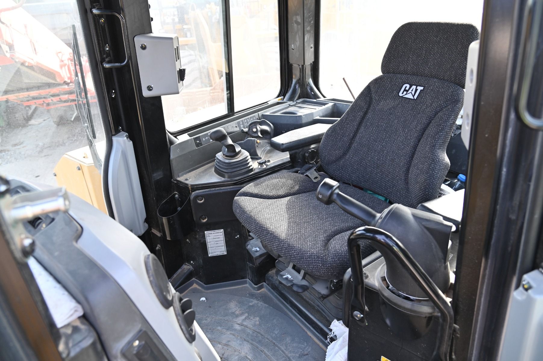 2021 Like-New Caterpillar D8T Crawler Dozer