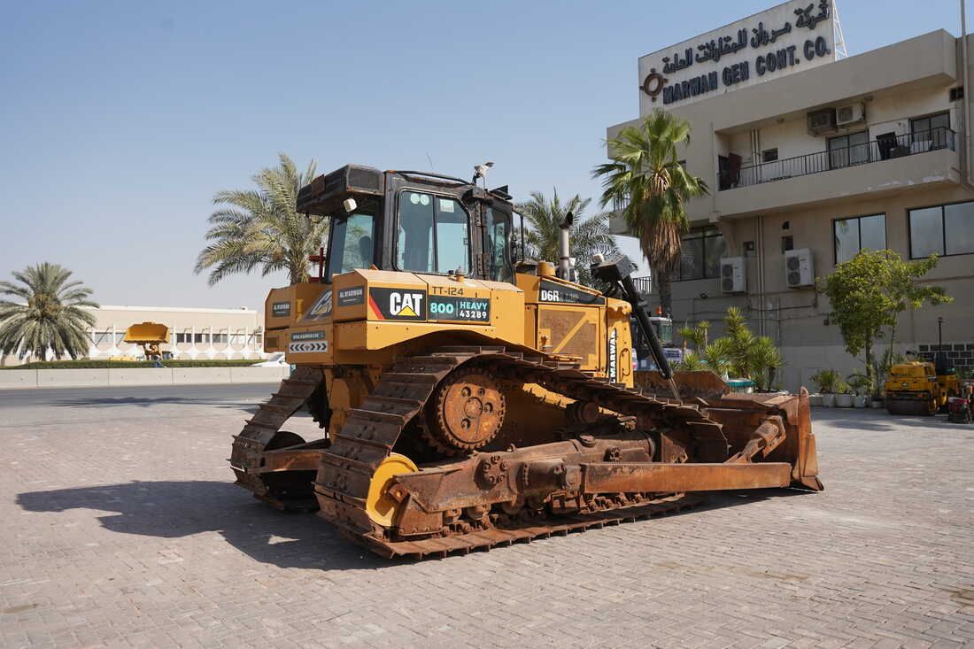 Used Caterpillar D6R2 LGP Bulldozer for Sale 2019 | Al Marwan
